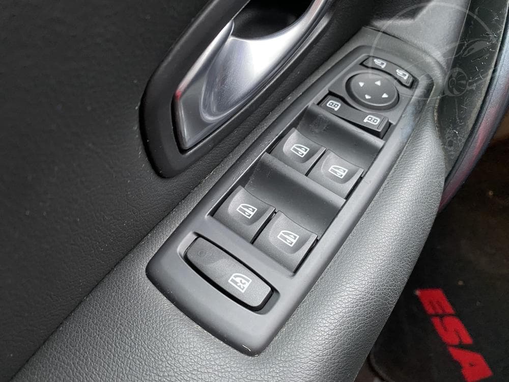 2010 Renault LAGUNA - 11