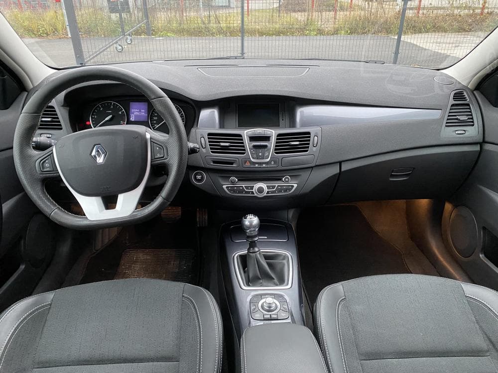 2010 Renault LAGUNA - 8
