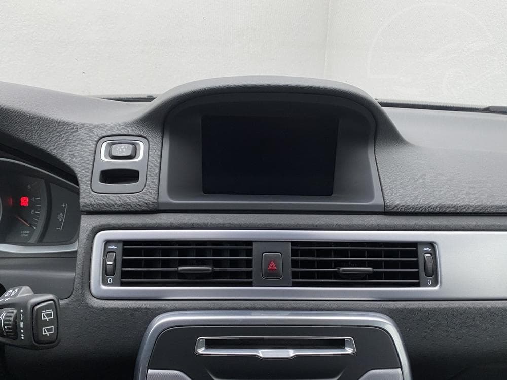 2015 Volvo V70 - 37