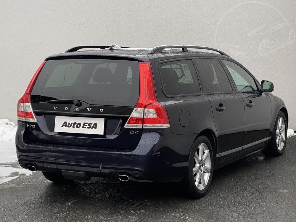 2015 Volvo V70 - 10