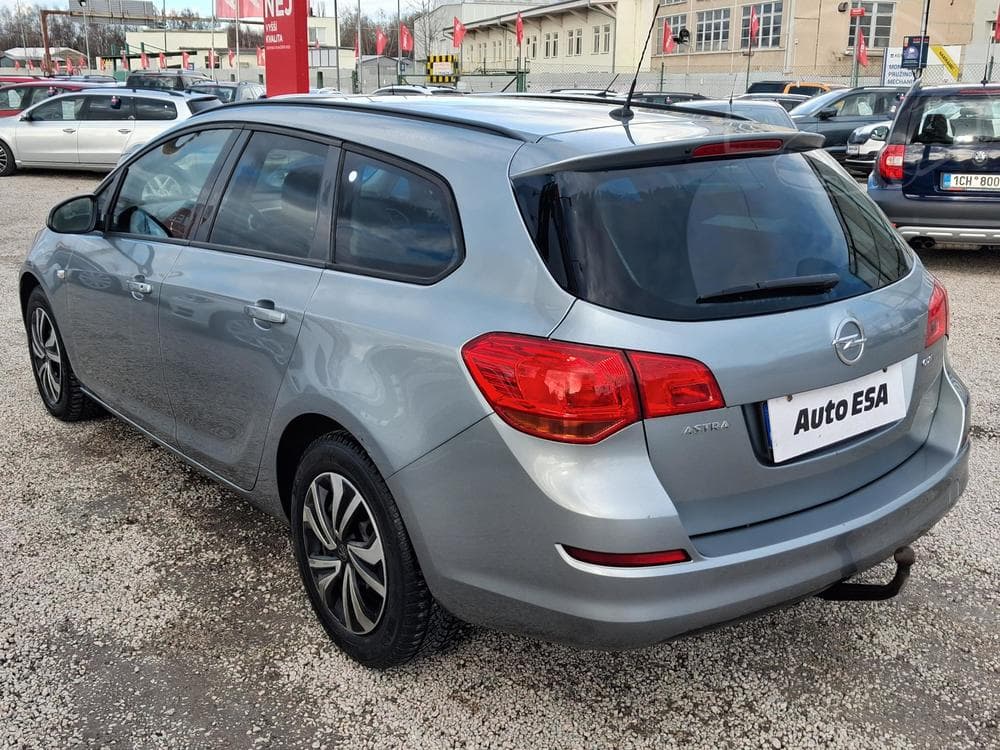 2011 Opel ASTRA - 6