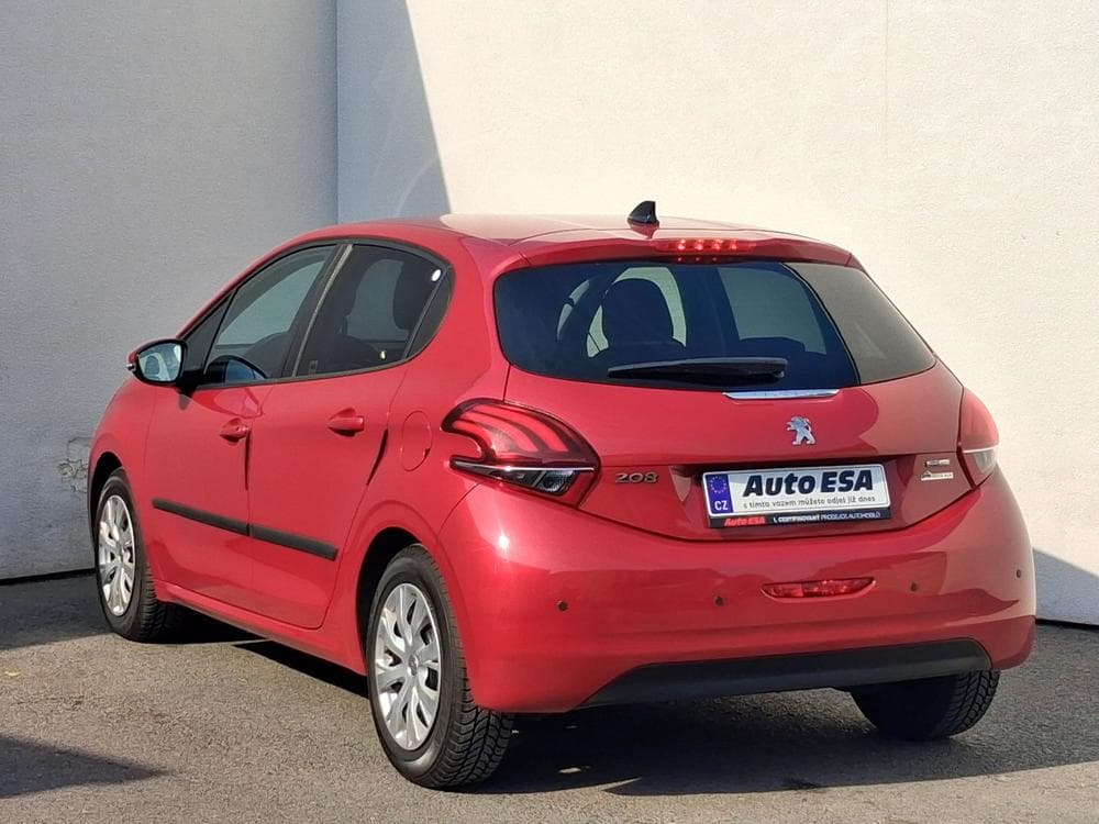 2017 Peugeot 208 - 6