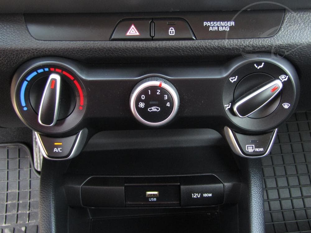 2023 Kia Stonic - 14