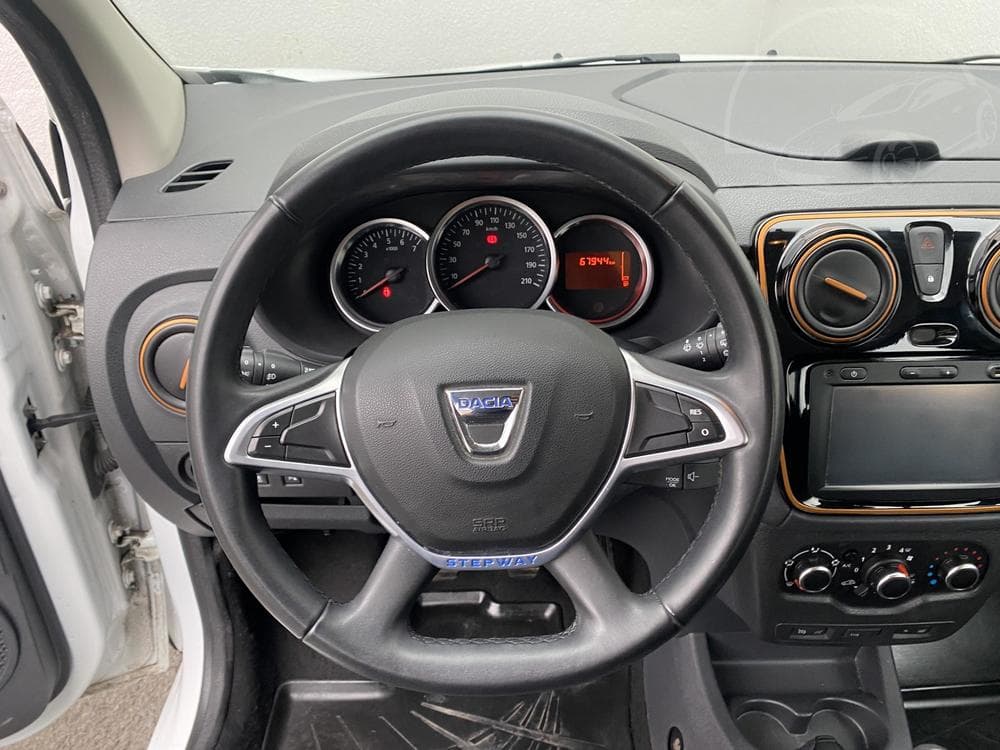 2018 Dacia Lodgy - 11