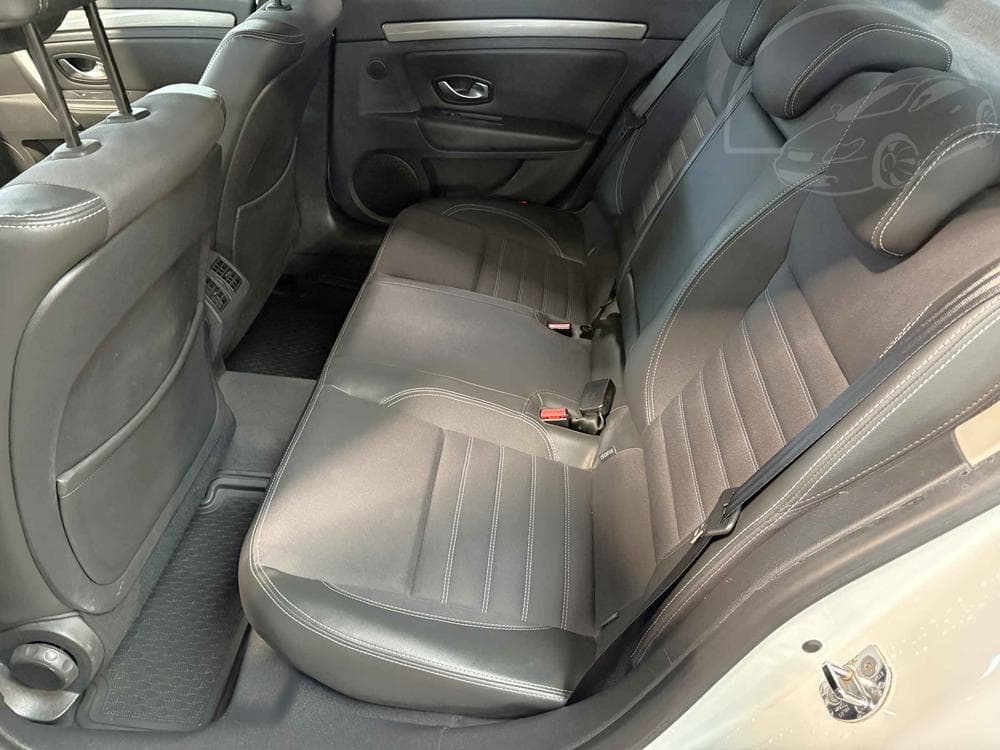 2011 Renault LAGUNA - 10