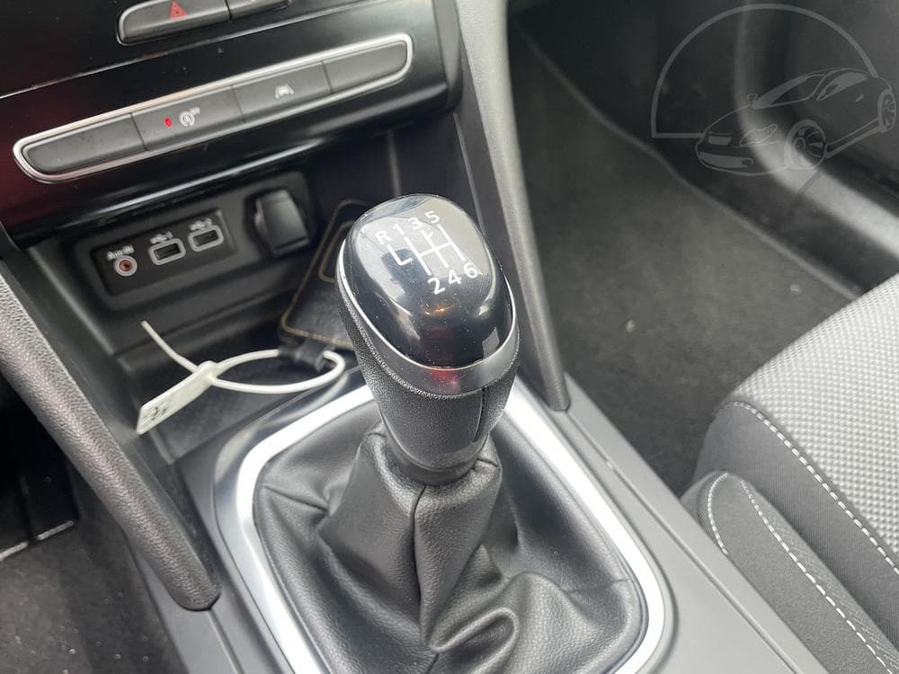 2023 Renault Megane - 17