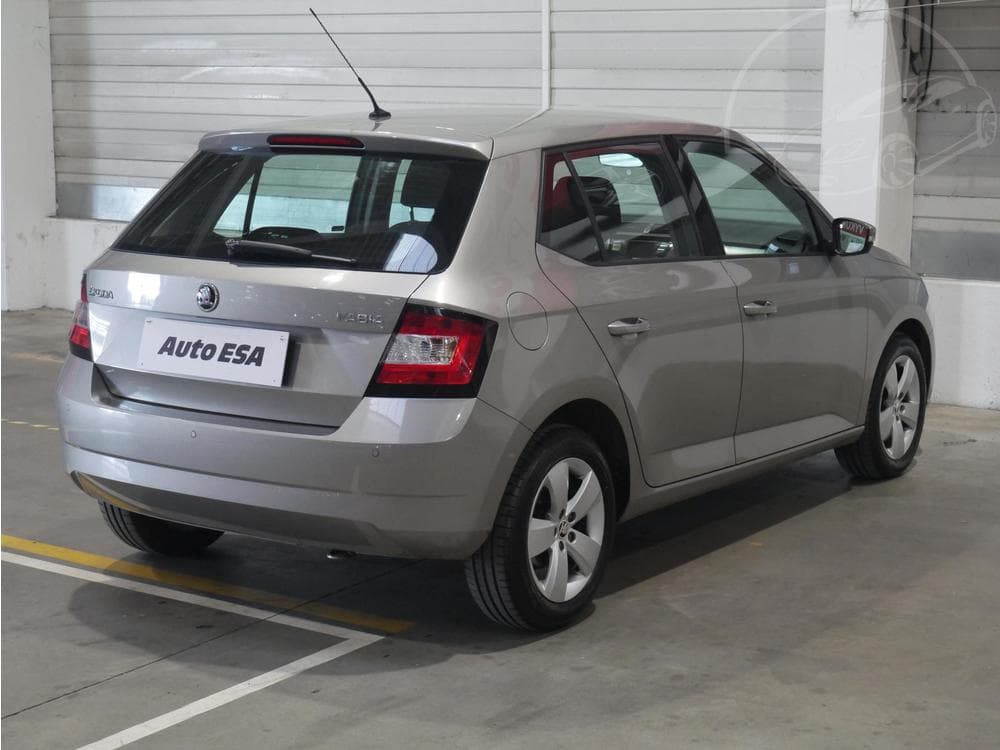 2017 Škoda FABIA - 16