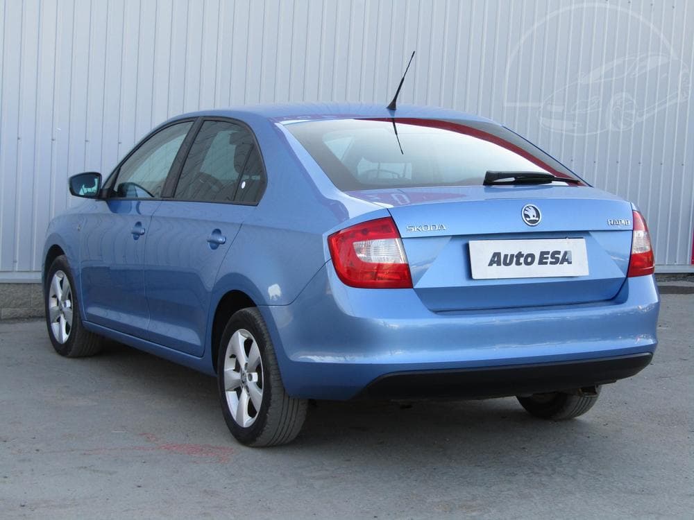 2014 Škoda RAPID - 11