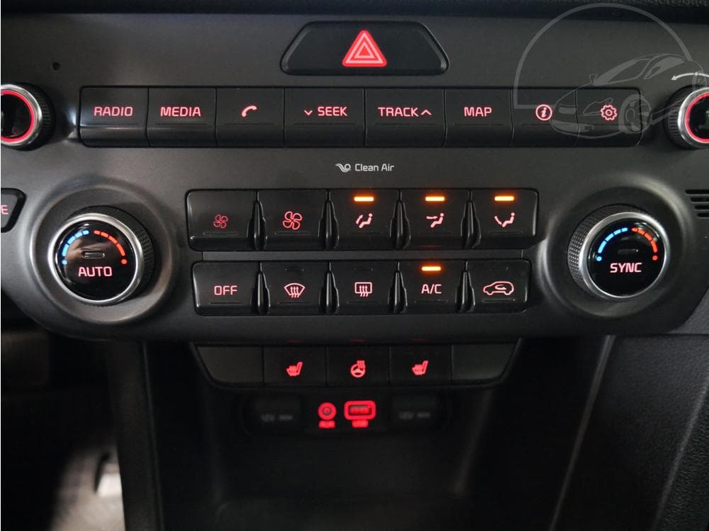 2017 Kia SPORTAGE - 17