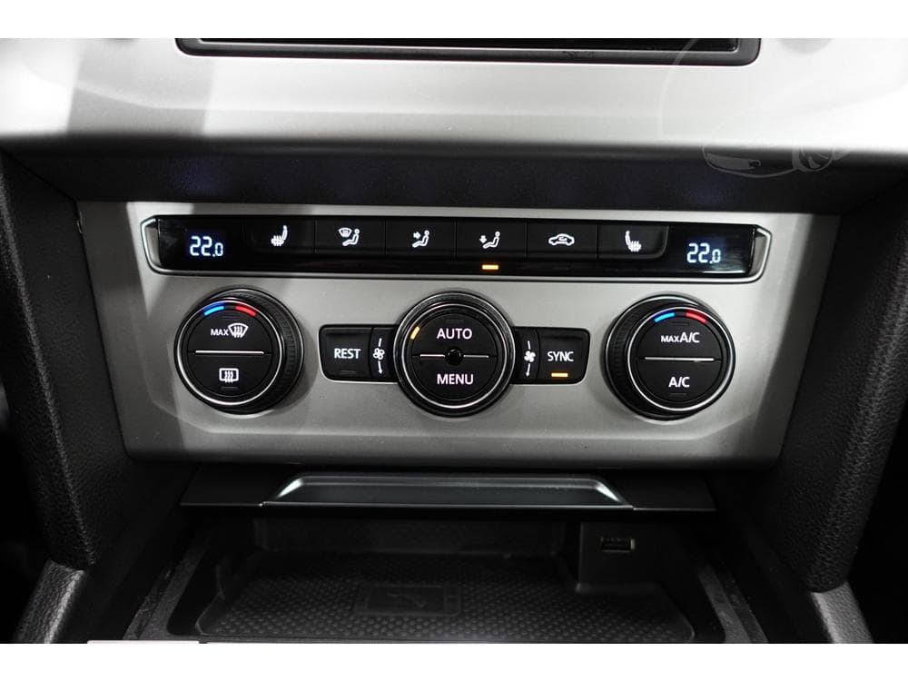 2015 Volkswagen PASSAT - 69