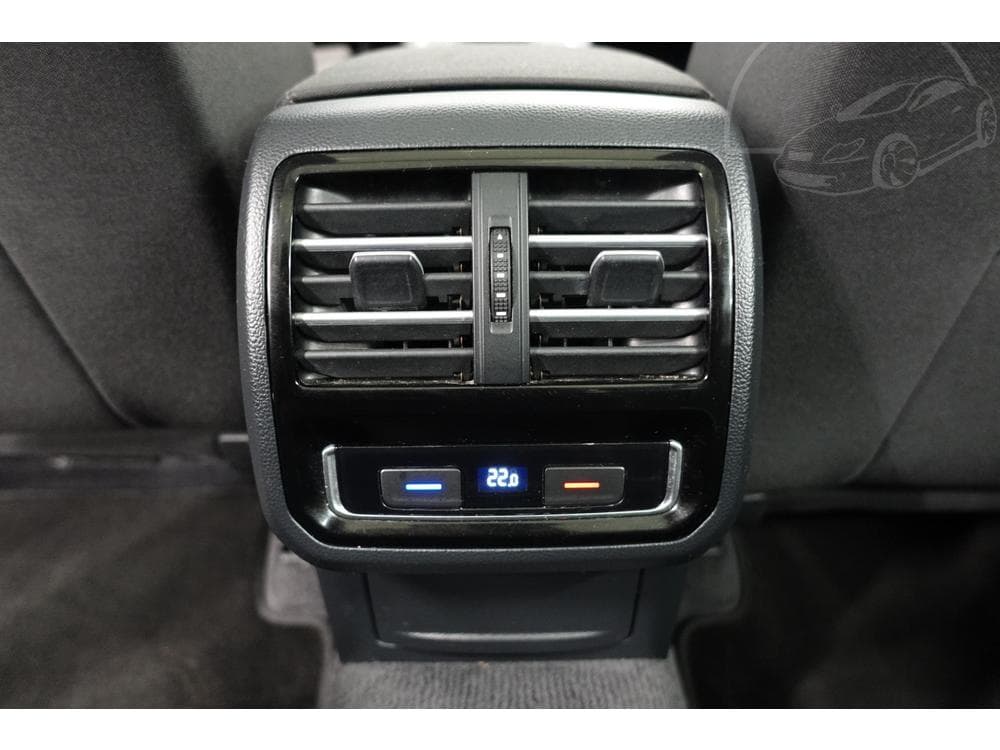 2015 Volkswagen PASSAT - 77