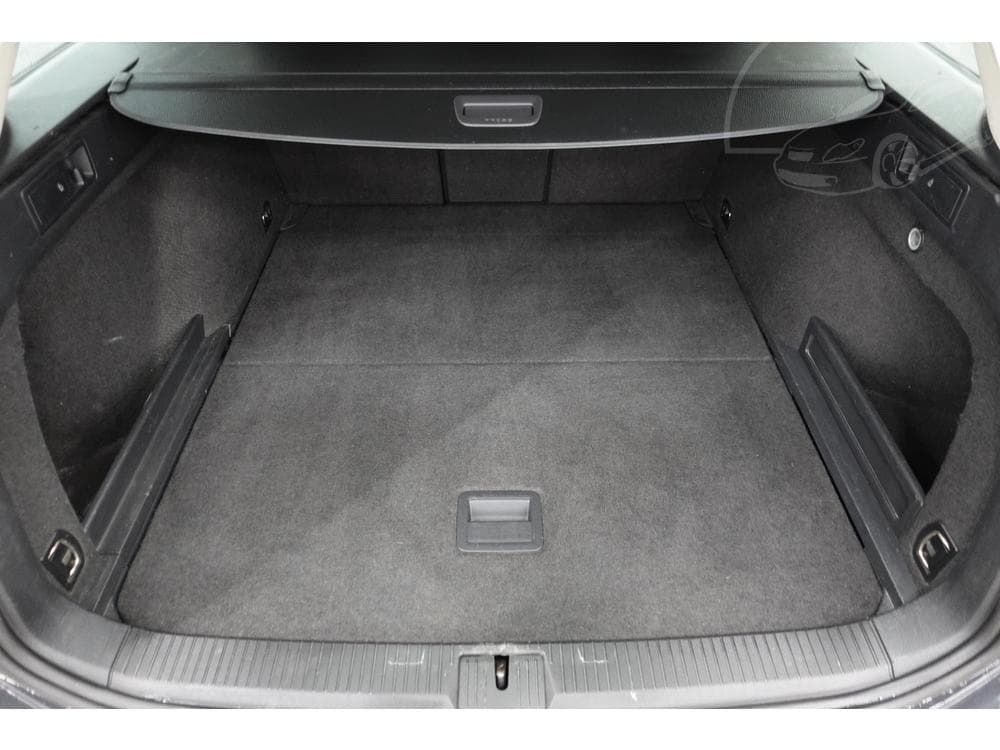 2015 Volkswagen PASSAT - 25