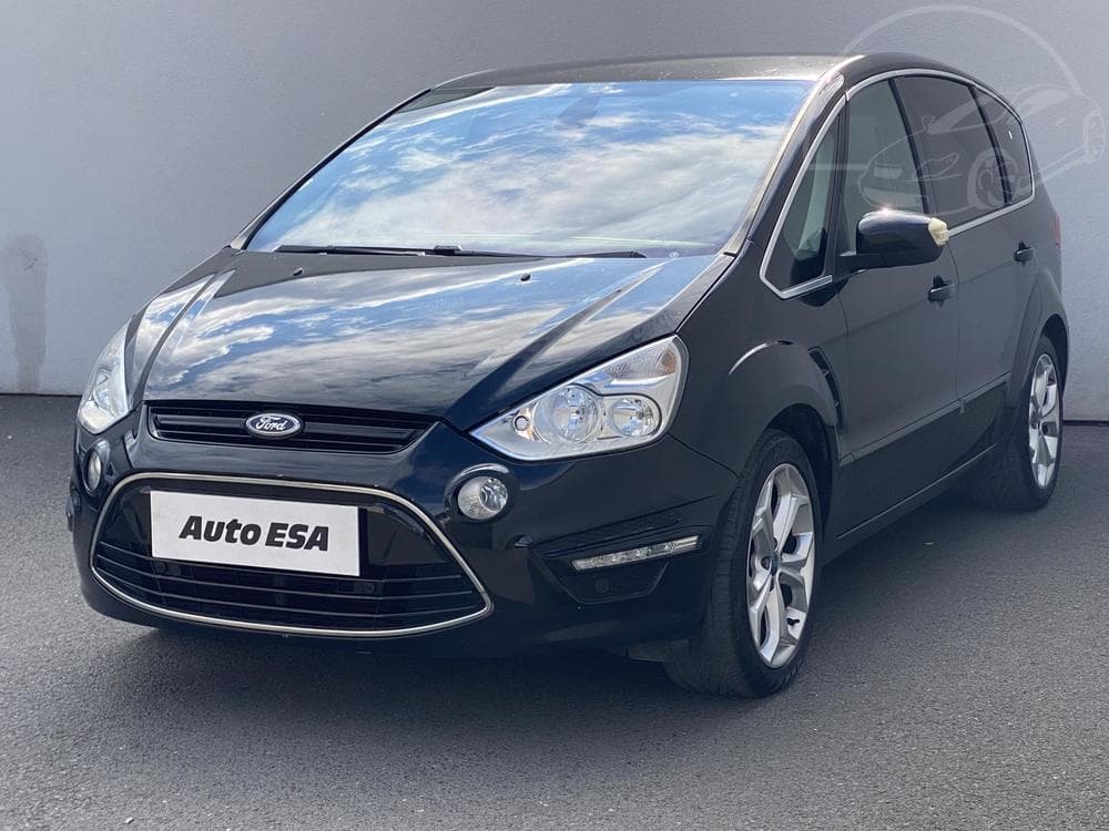 2011 Ford S-MAX - 3