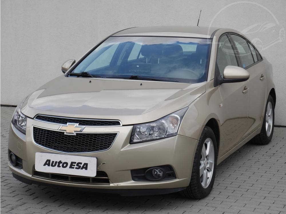 2010 Chevrolet CRUZE - 3