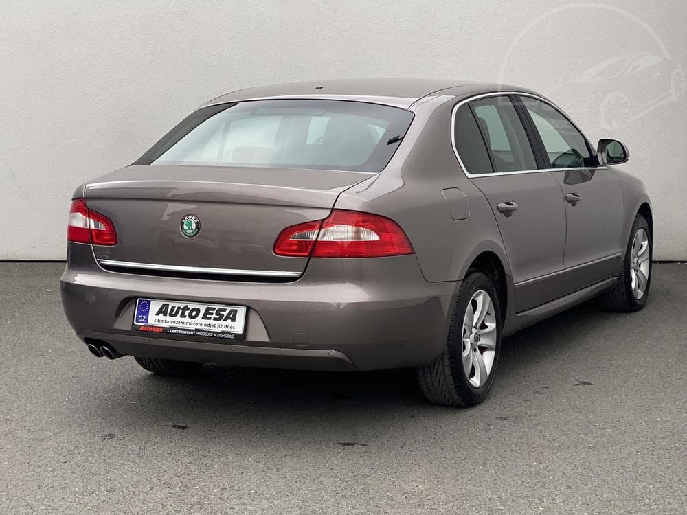 2012 Škoda SUPERB - 4