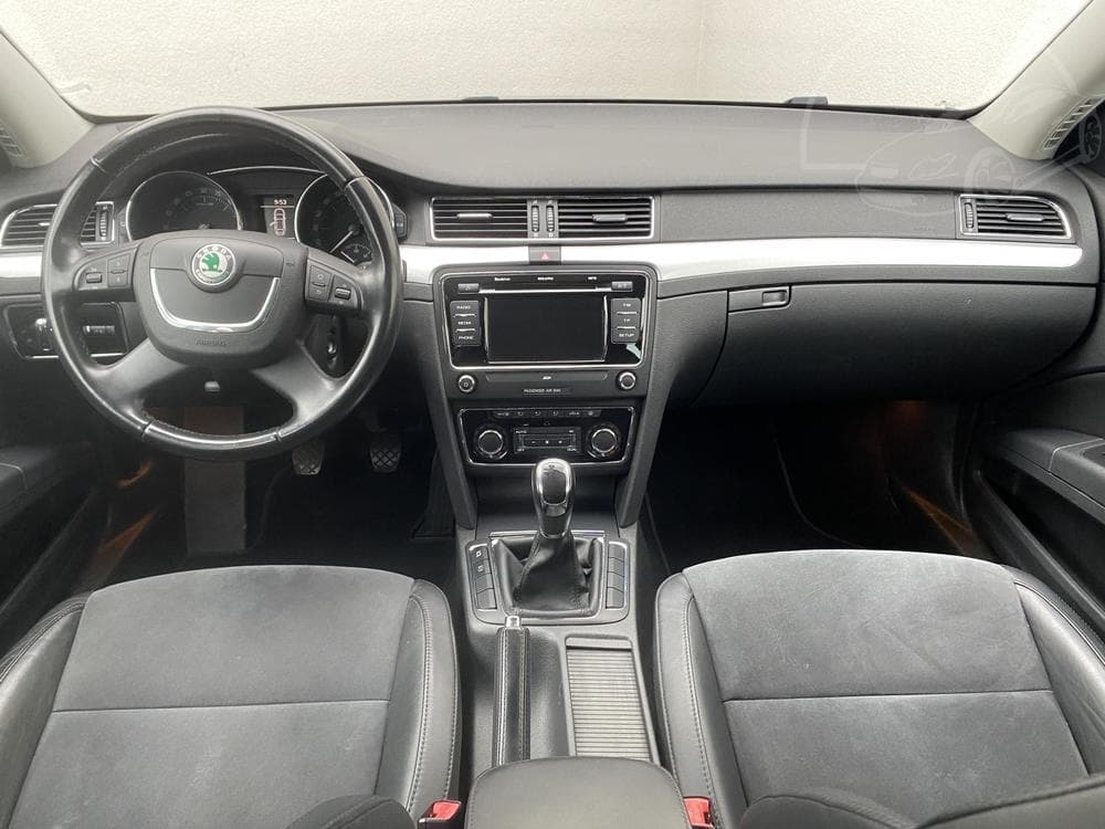 2012 Škoda SUPERB - 8