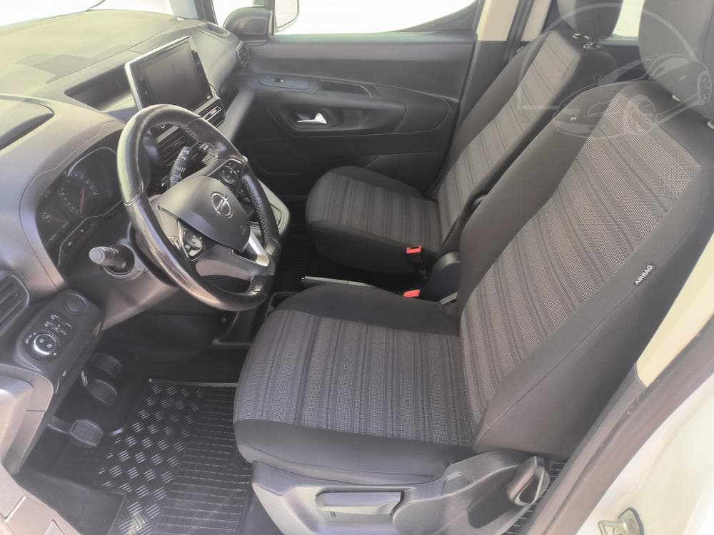 2022 Opel COMBO - 9