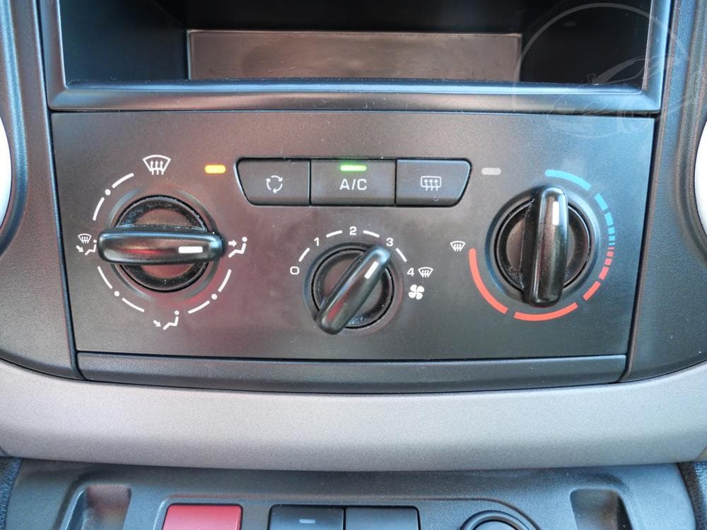 2015 Citroen BERLINGO - 33
