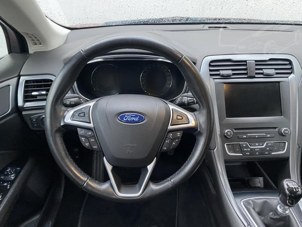 2015 Ford Mondeo - 11