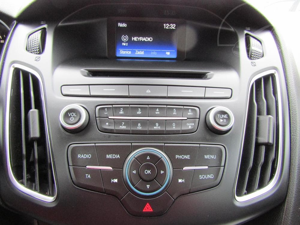 2016 Ford FOCUS - 11