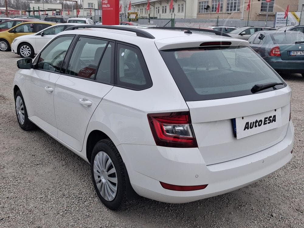 2021 Škoda FABIA - 26