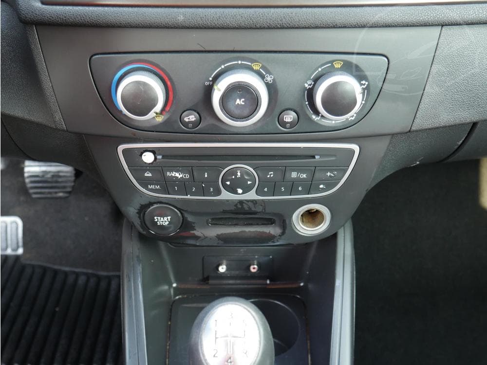 2010 Renault MEGANE - 14