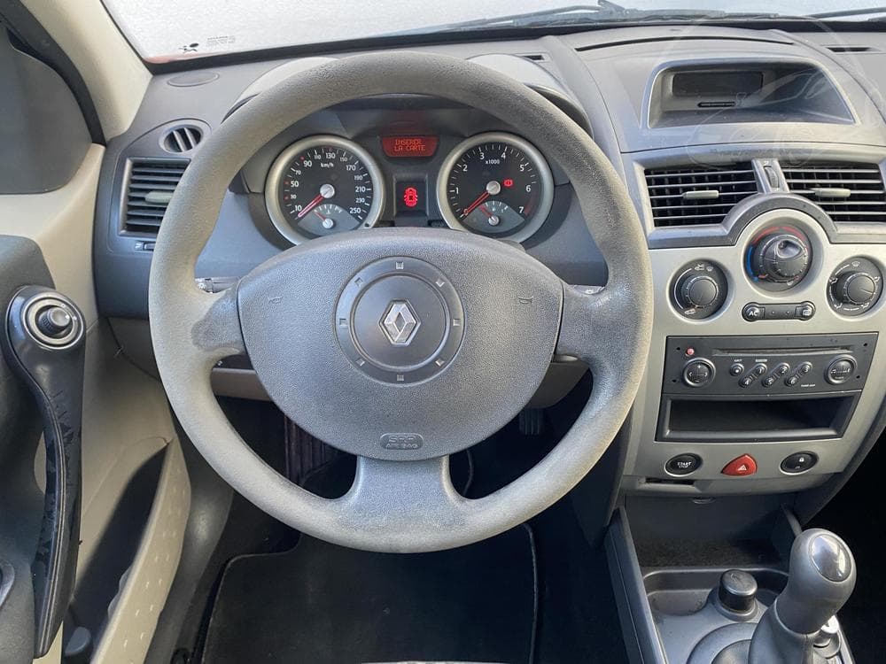 2005 Renault MEGANE - 11