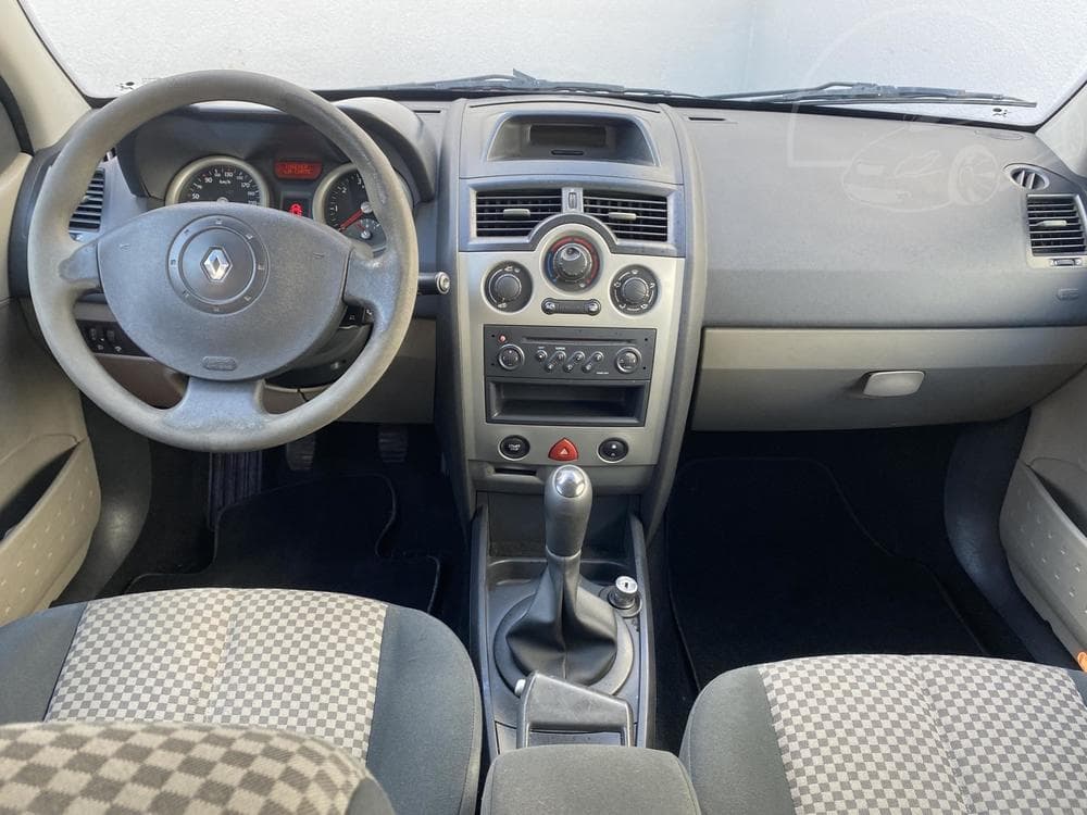 2005 Renault MEGANE - 8