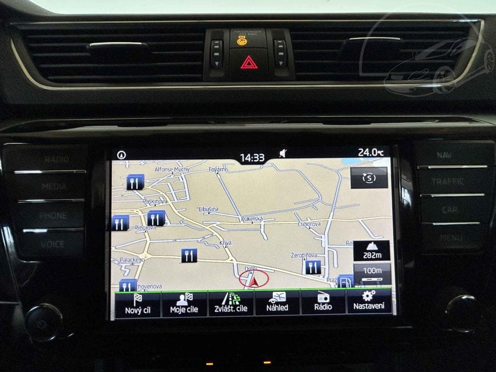 2017 Škoda SUPERB - 17