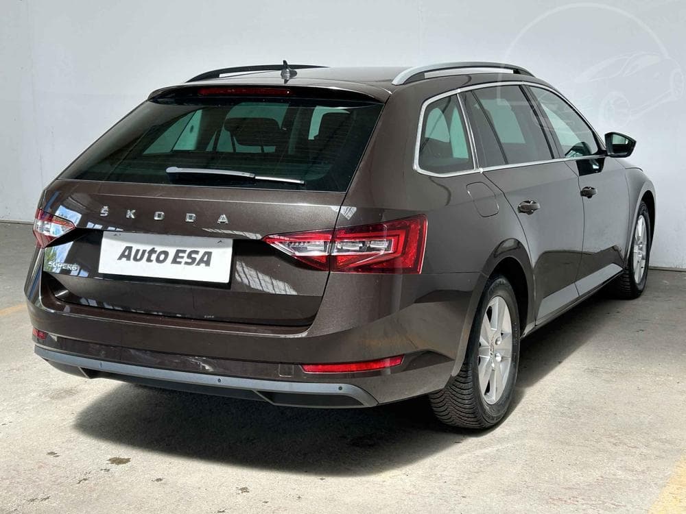 2017 Škoda SUPERB - 4