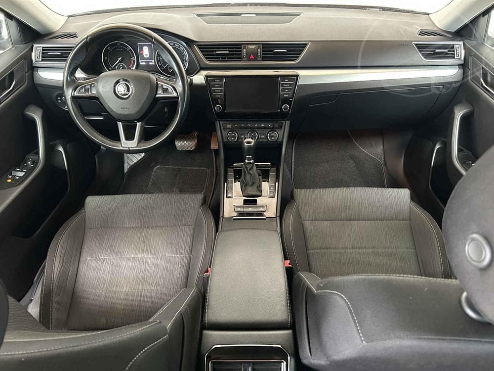 2017 Škoda SUPERB - 8