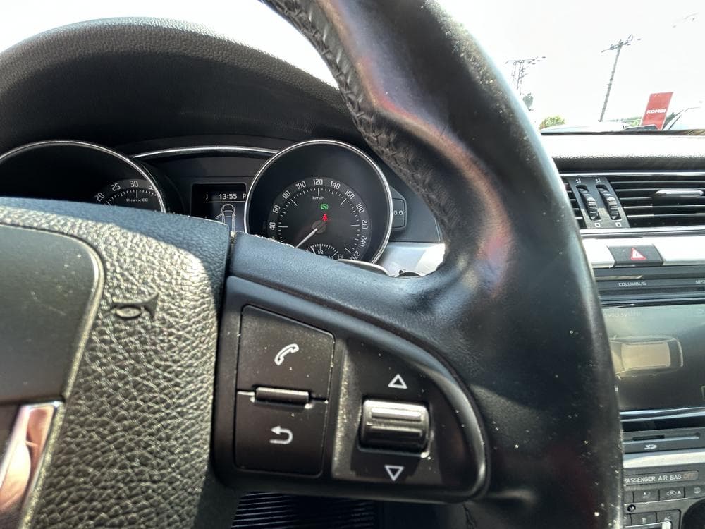 2011 Škoda SUPERB - 37