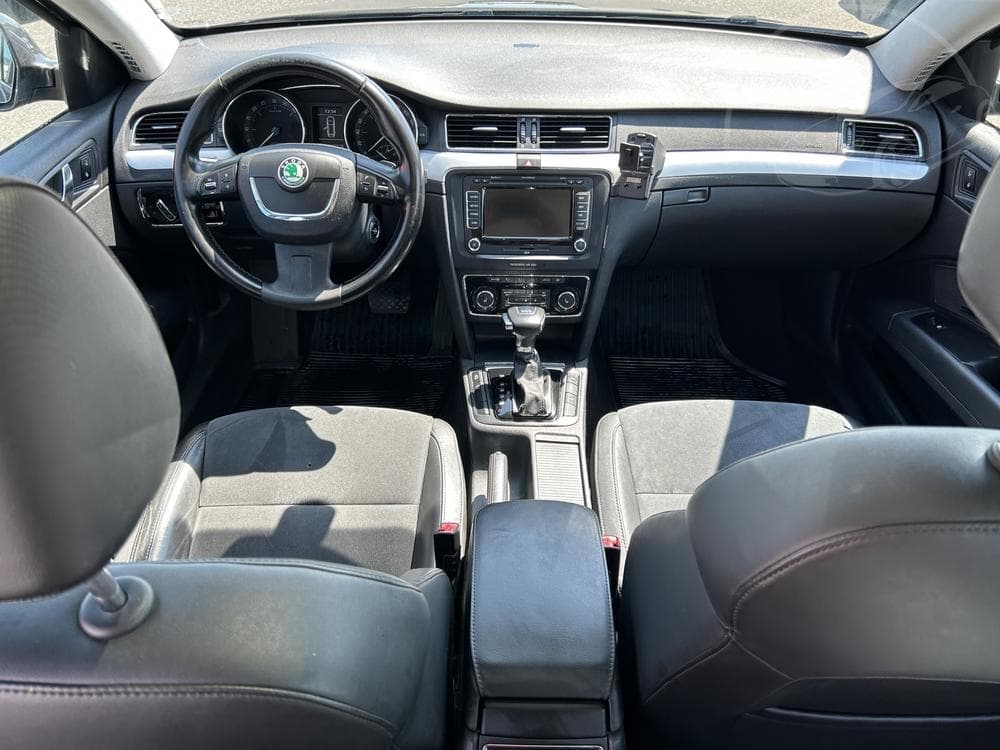 2011 Škoda SUPERB - 15