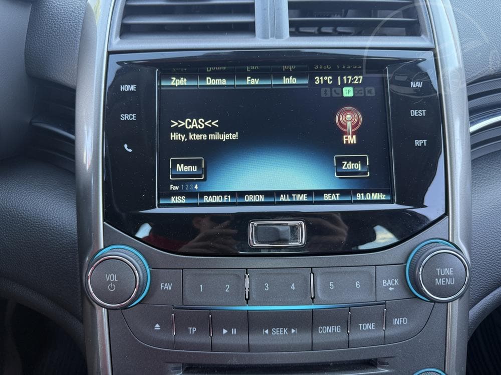 2014 Chevrolet MALIBU - 25