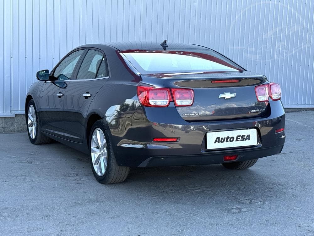 2014 Chevrolet MALIBU - 11
