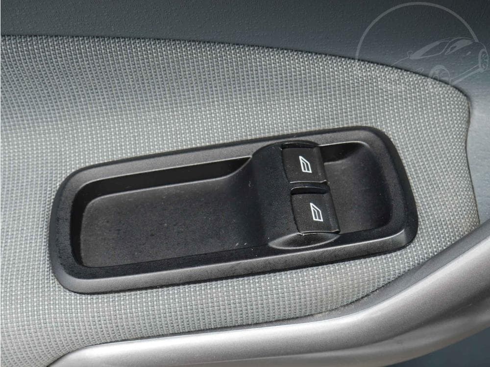 2008 Ford FIESTA - 11