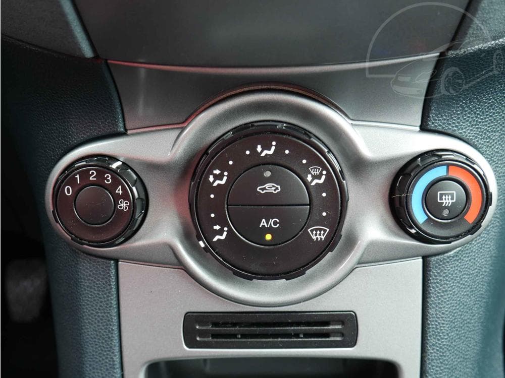 2008 Ford FIESTA - 16