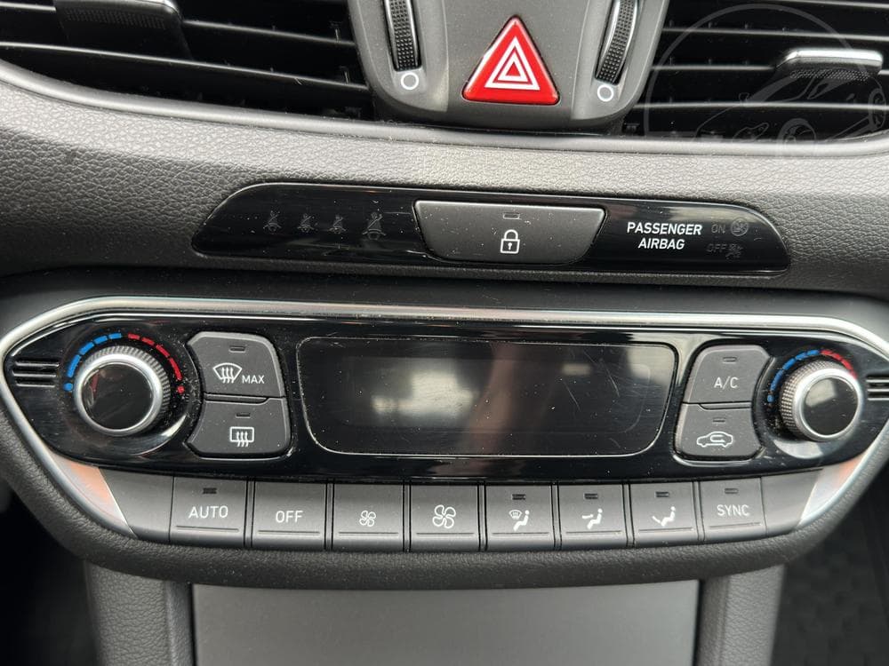 2020 Hyundai i30 - 16