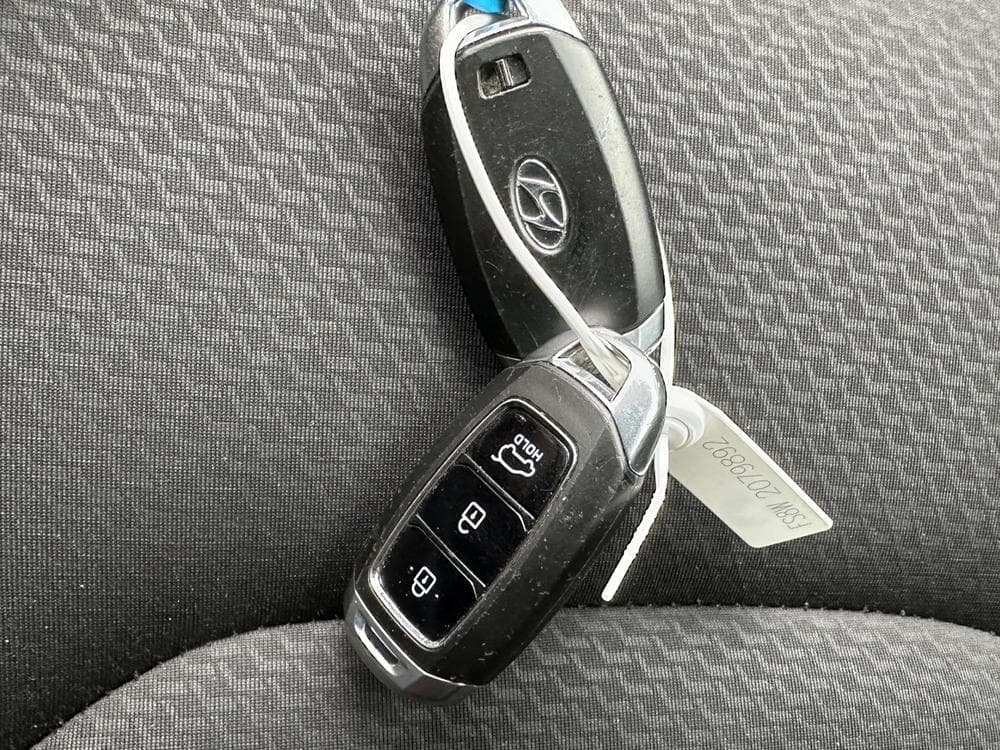 2020 Hyundai i30 - 19
