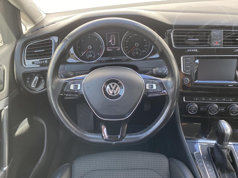 2015 Volkswagen GOLF - 11