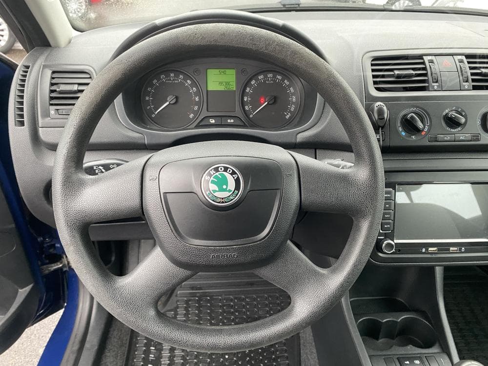 2010 Škoda FABIA - 11