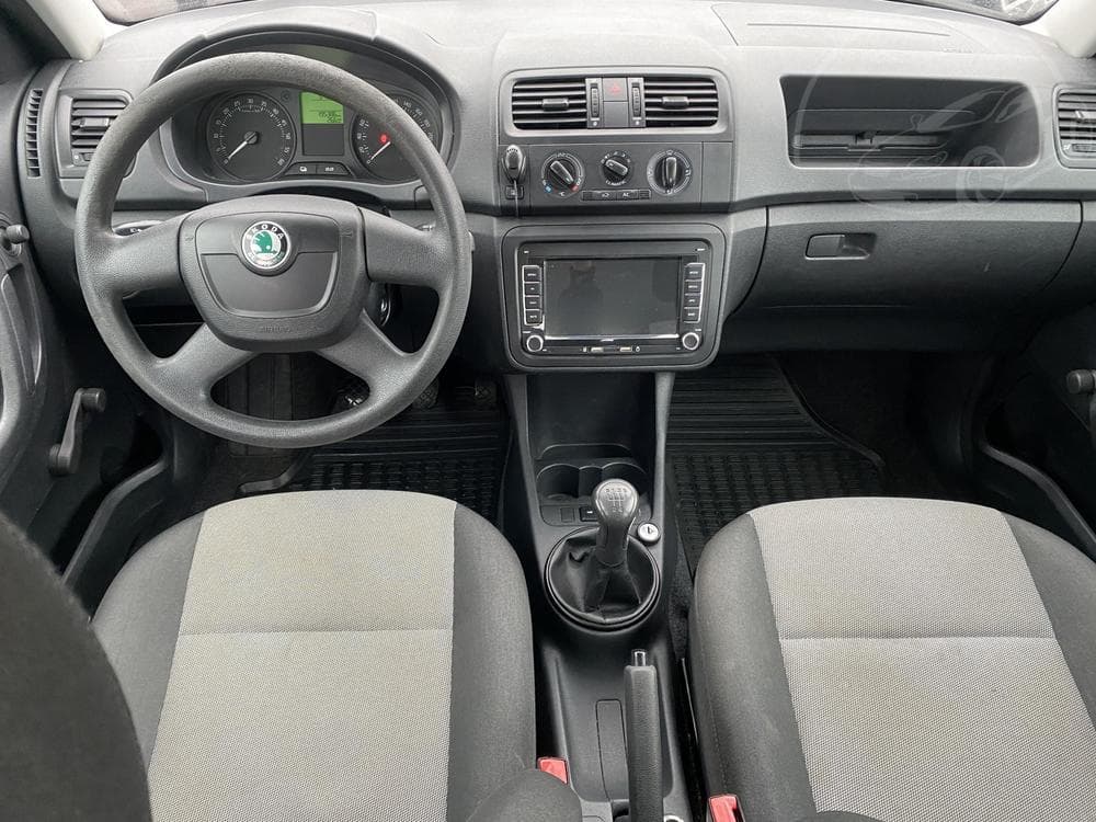 2010 Škoda FABIA - 8
