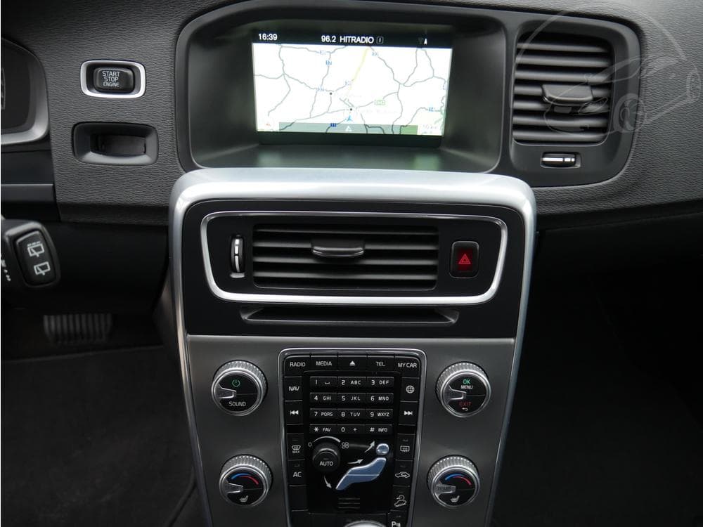 2015 Volvo V60 - 21