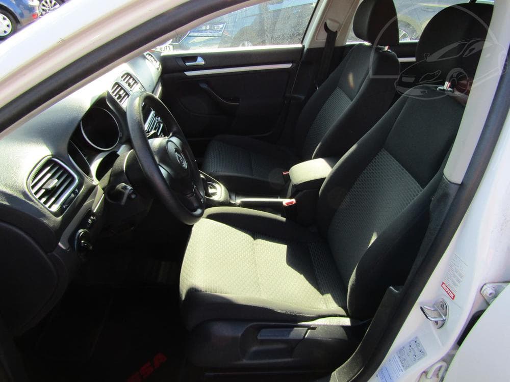 2013 Volkswagen GOLF - 10