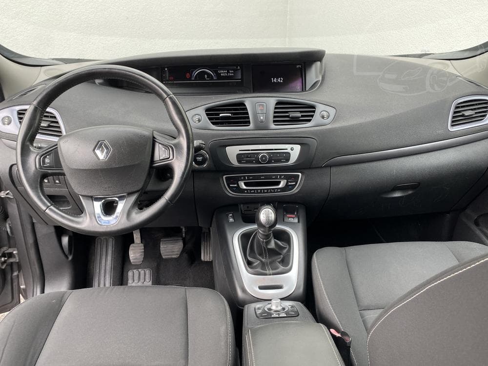 2015 Renault SCENIC - 8