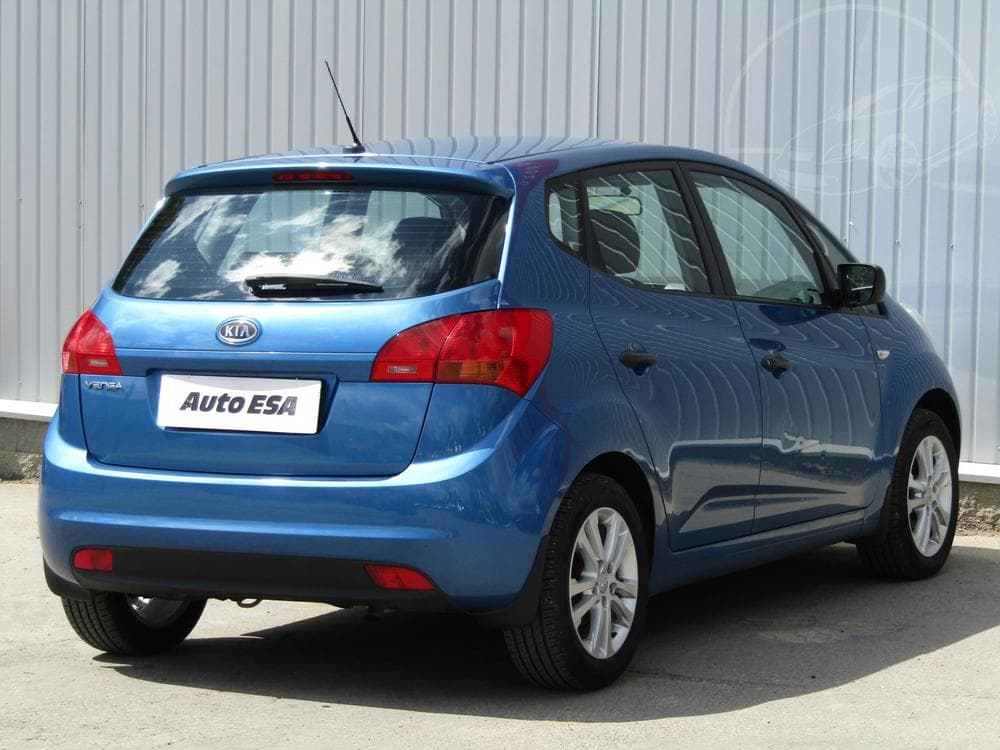 2010 Kia VENGA - 4