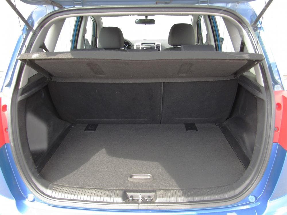 2010 Kia VENGA - 7