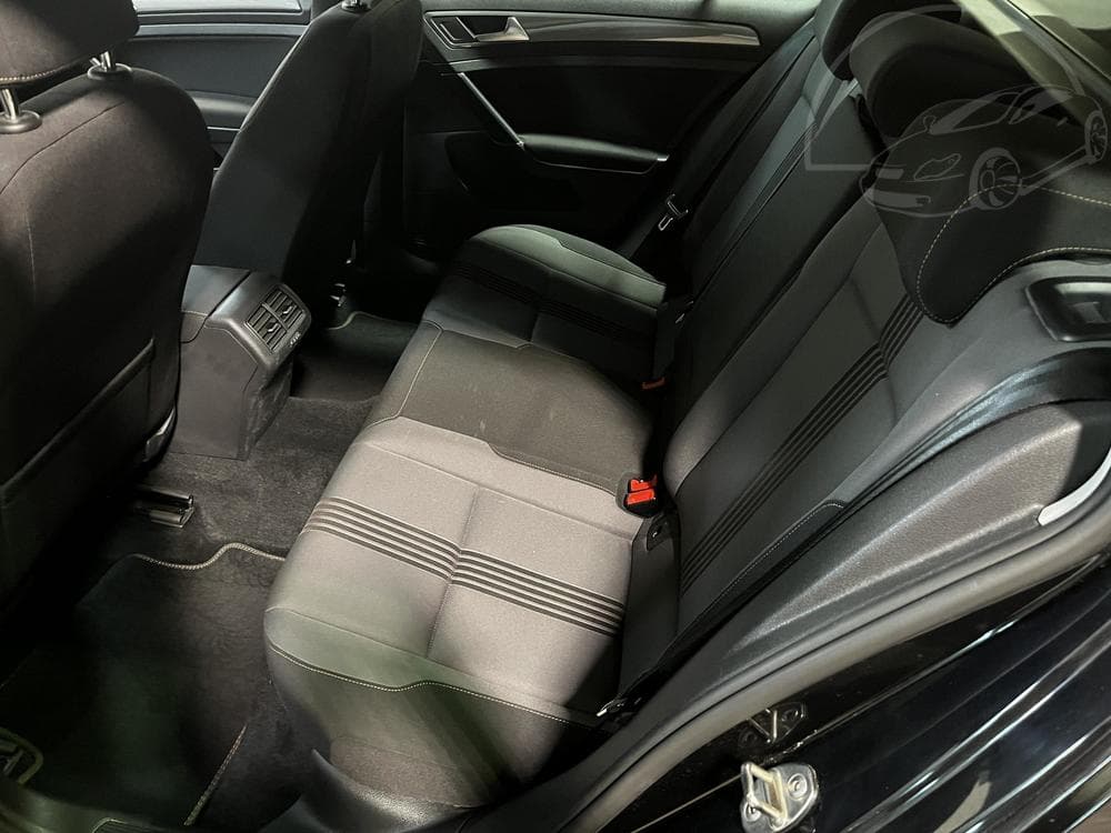 2016 Volkswagen Golf - 10