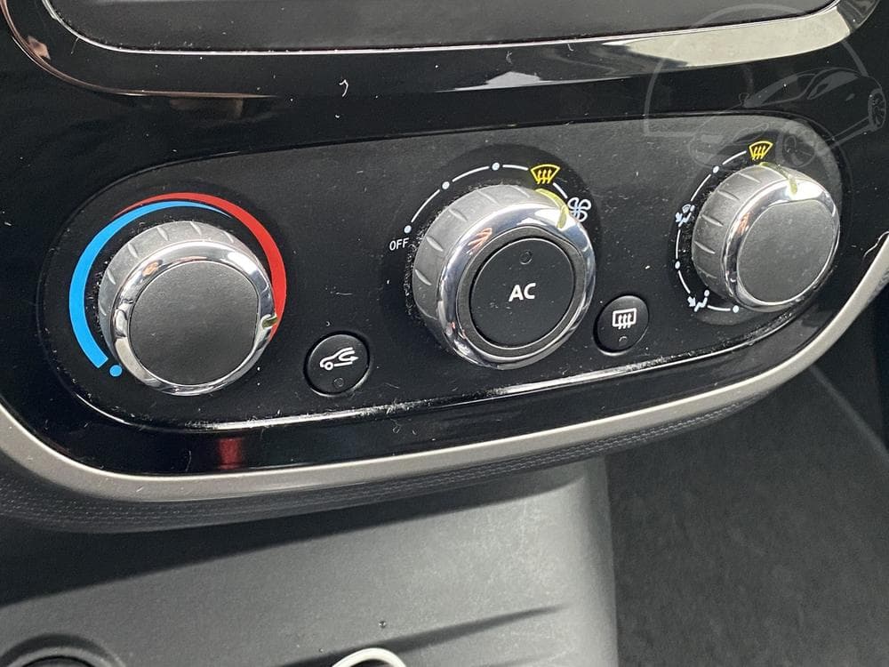 2014 Renault Captur - 14