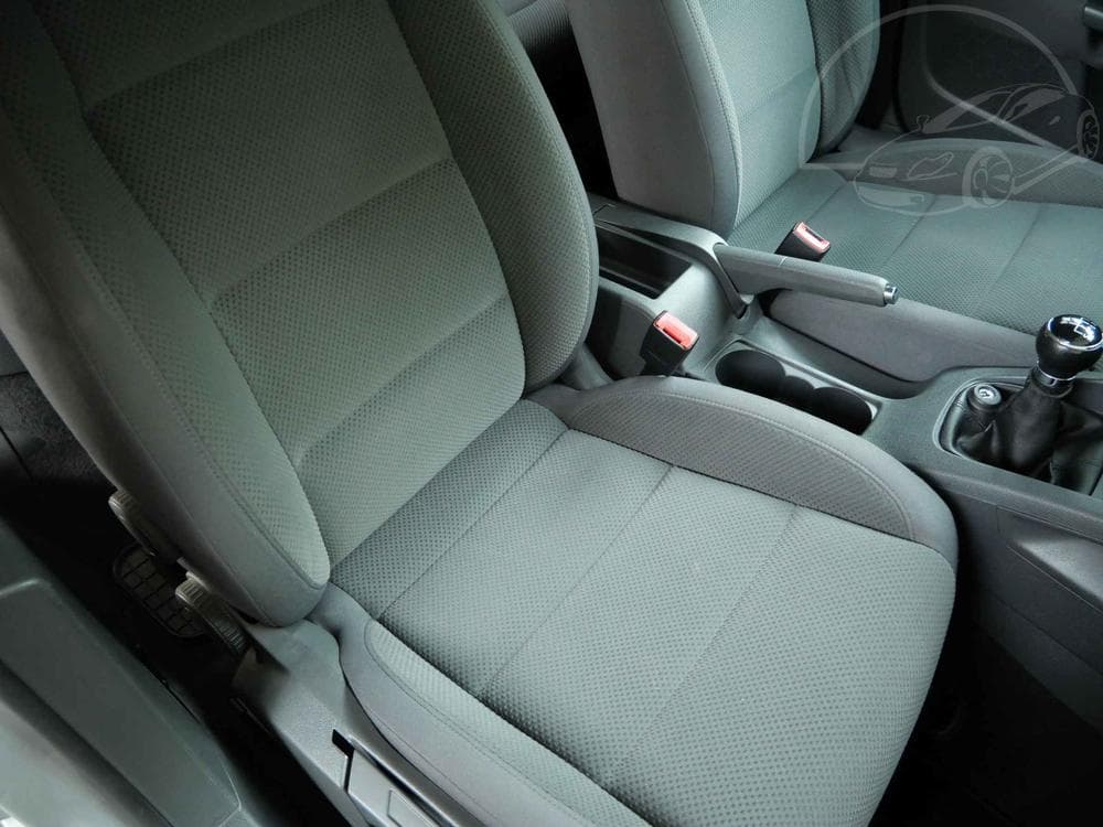 2006 Volkswagen GOLF - 11